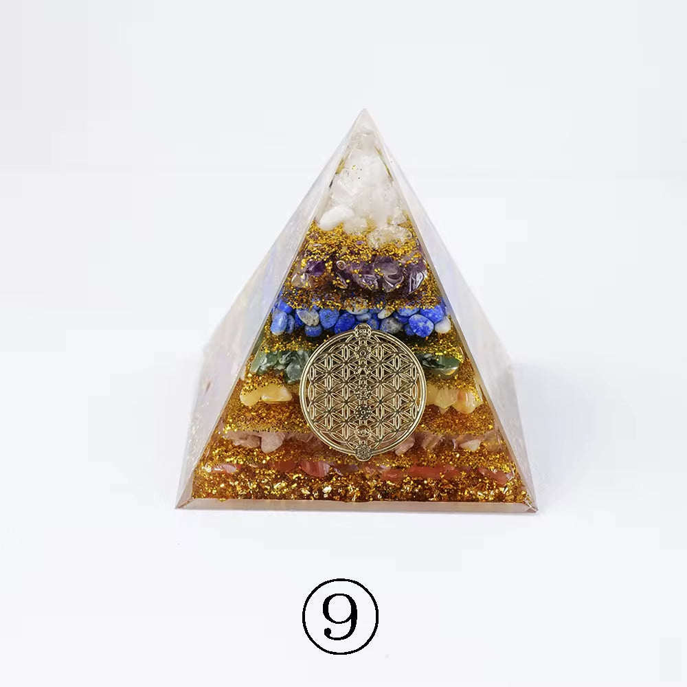 Wholesale 8Cm Chakra Crystal Chips Orgonite Resin Pyramid Home Decoration